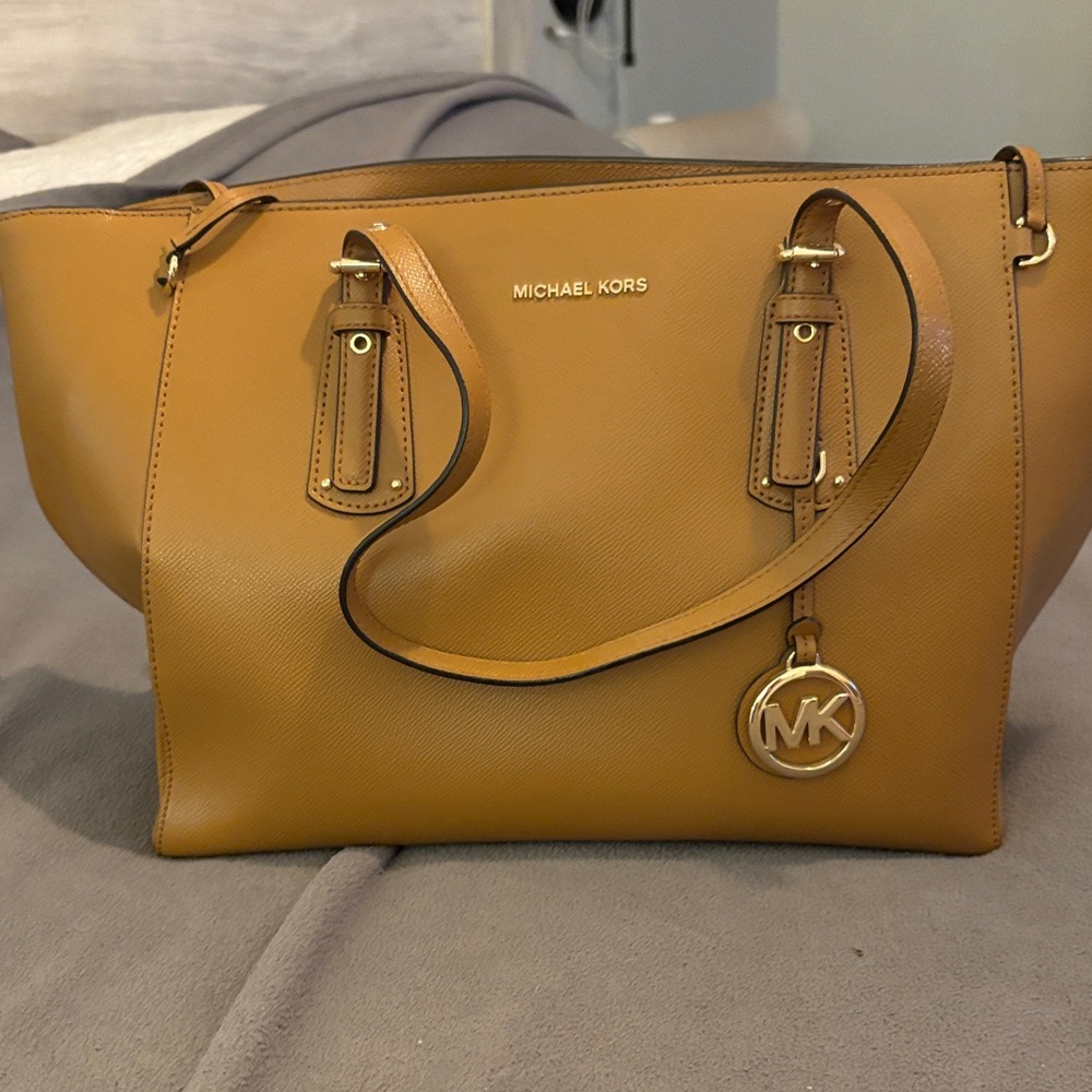 Michael Kors Tan Leather Purse